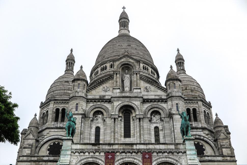 Free Image of Front of the Sacre Coeur 