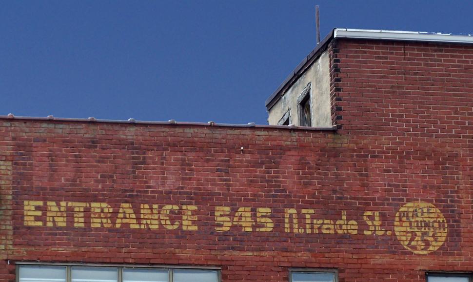 Free Image of Old Sign 