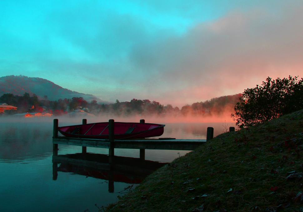 Free Image of Canoe on Dock  