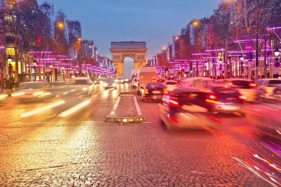 Download Free Stock Photo of Night view of Arc de Triomphe 