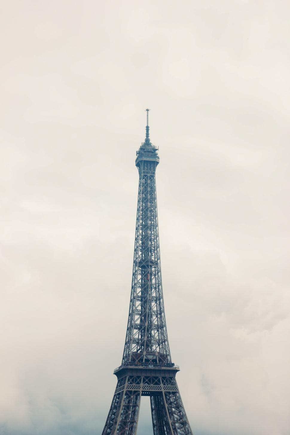 Free Image of Eiffel tower France 
