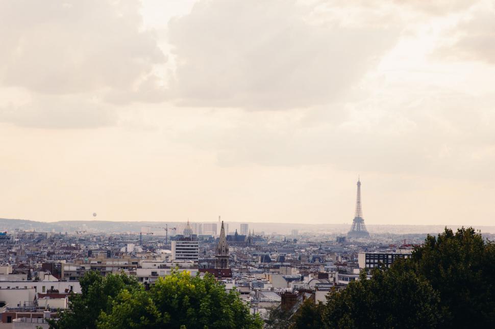 Free Image of A panoramic view of Paris 