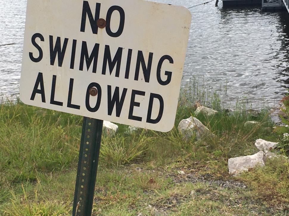 Free Image of No swimming sign  