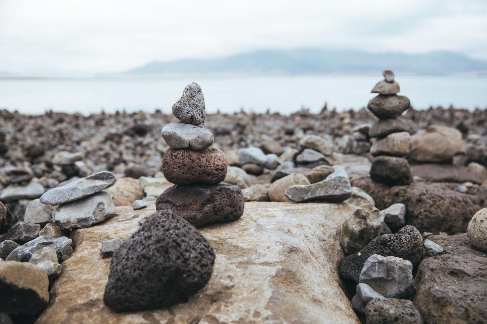 Free Image of Stones stacked on the beach 