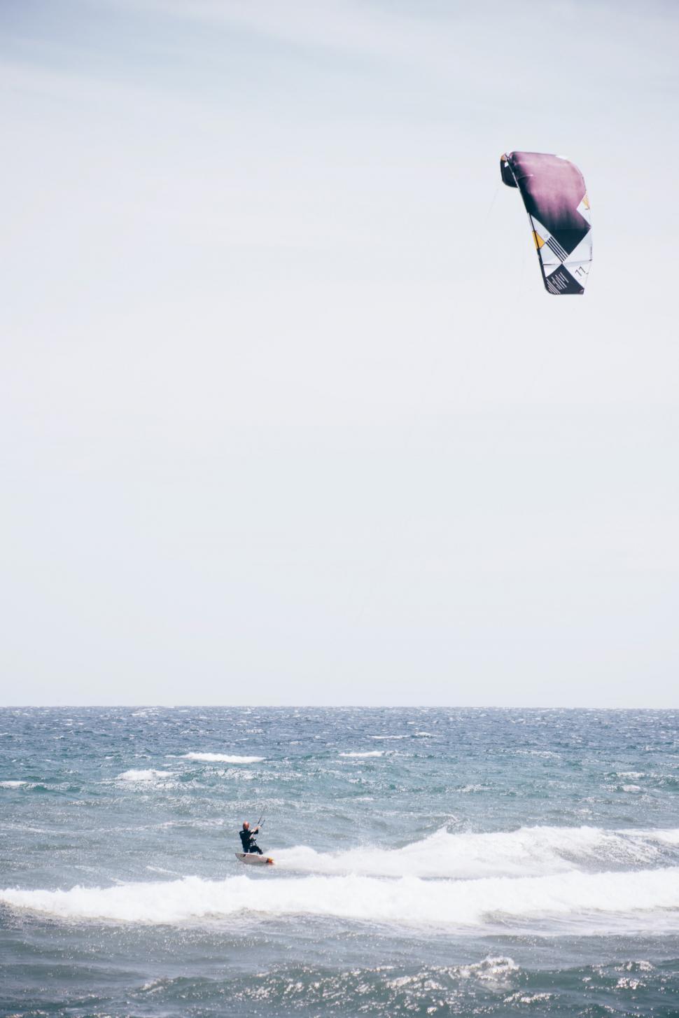 Free Image of Surfboarding with surfing kite 