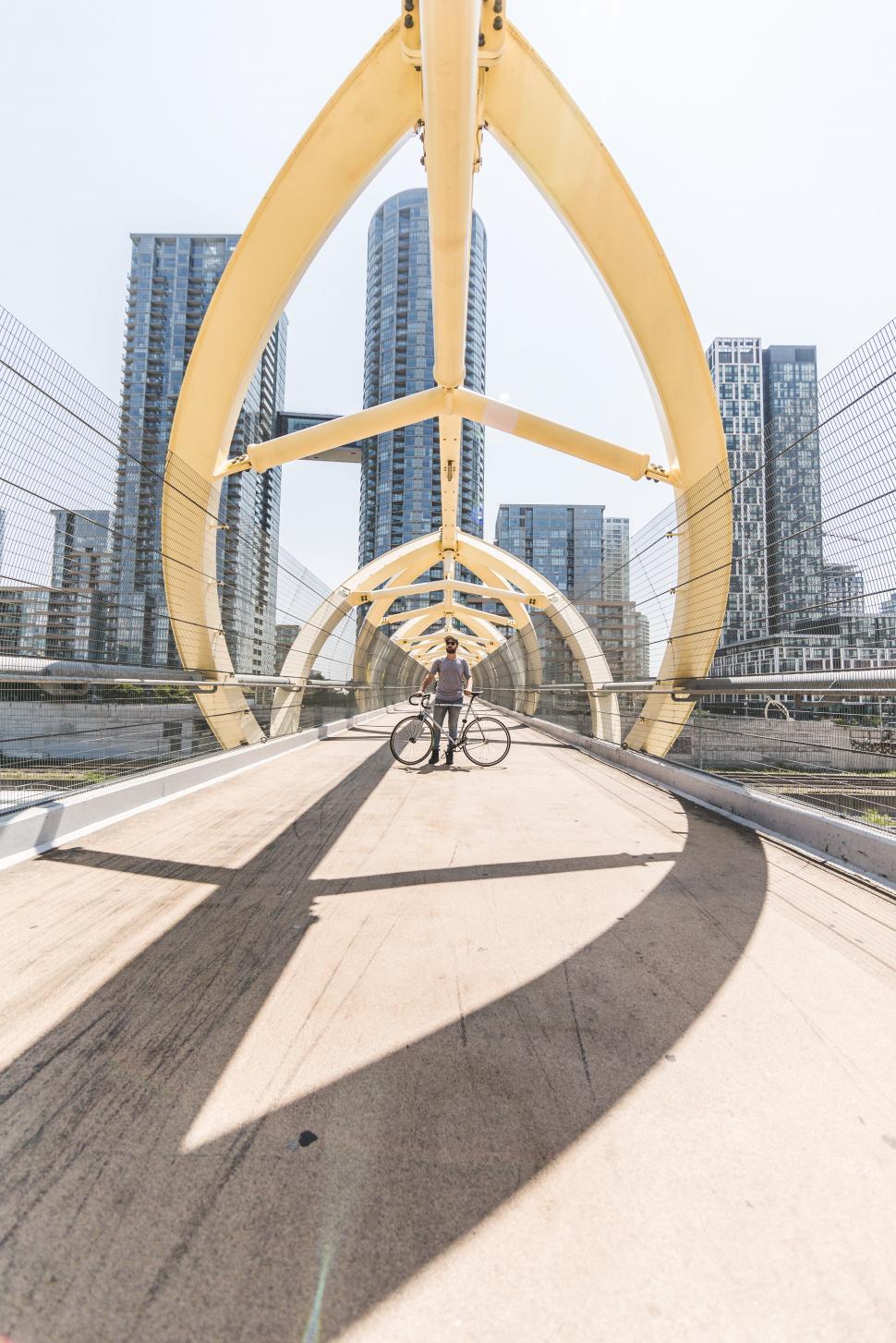 Free Image of Modern bridge in city 