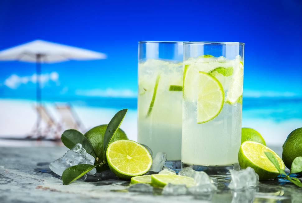 Free Image of Close up of two glasses of chilled lemonade 