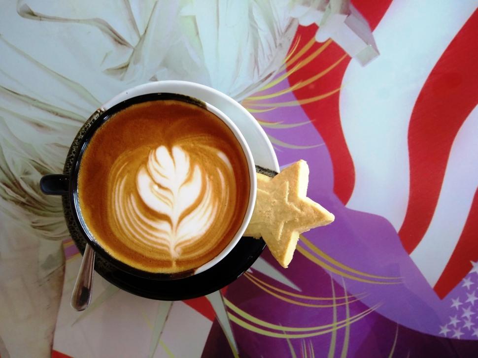 Free Image of Hot Coffee Art American Theme  