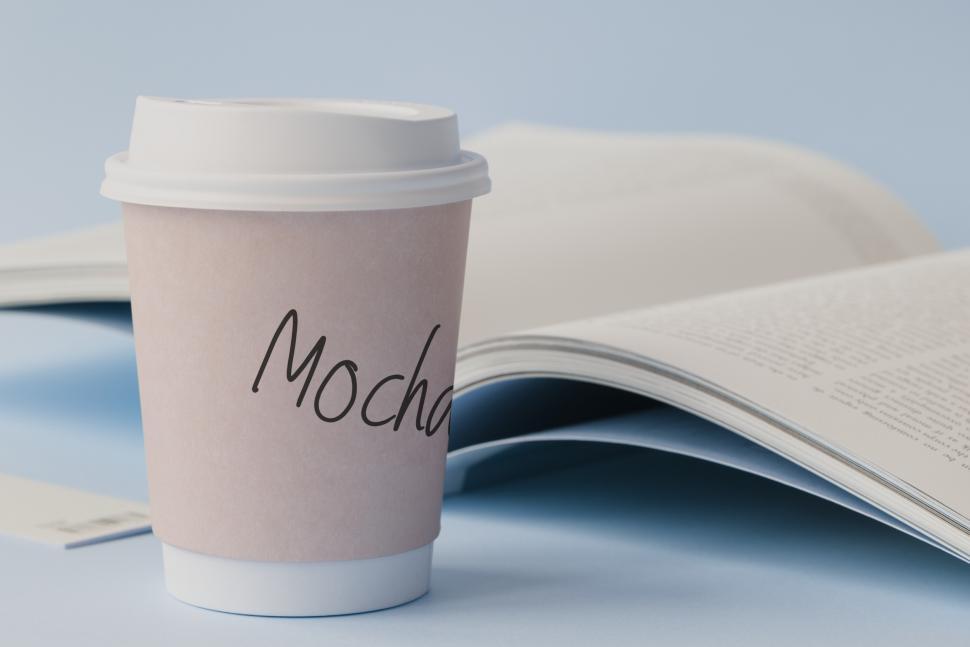 Free Image of Close up of a disposable coffee mug 
