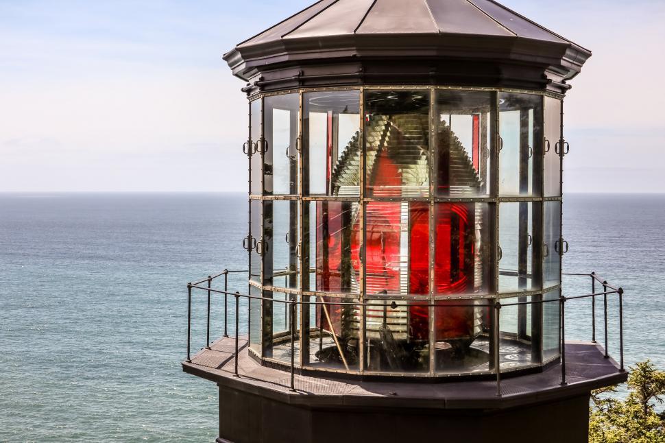 Free Image of Cape Meares  Lighthouse Lens, Oregon 