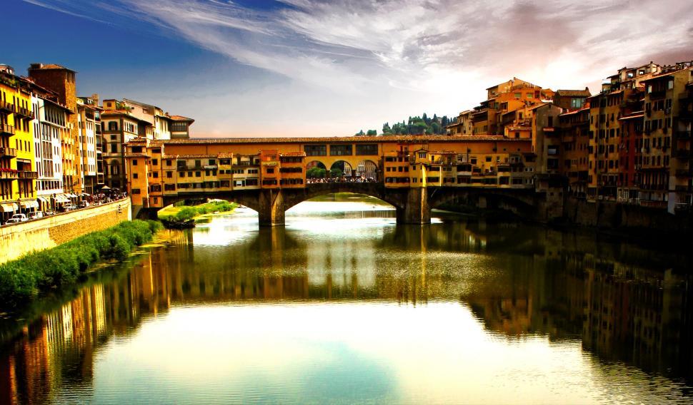 Free Image of Ponte Vecchio - Florence - Tuscany - Italy - Famous Landmark 