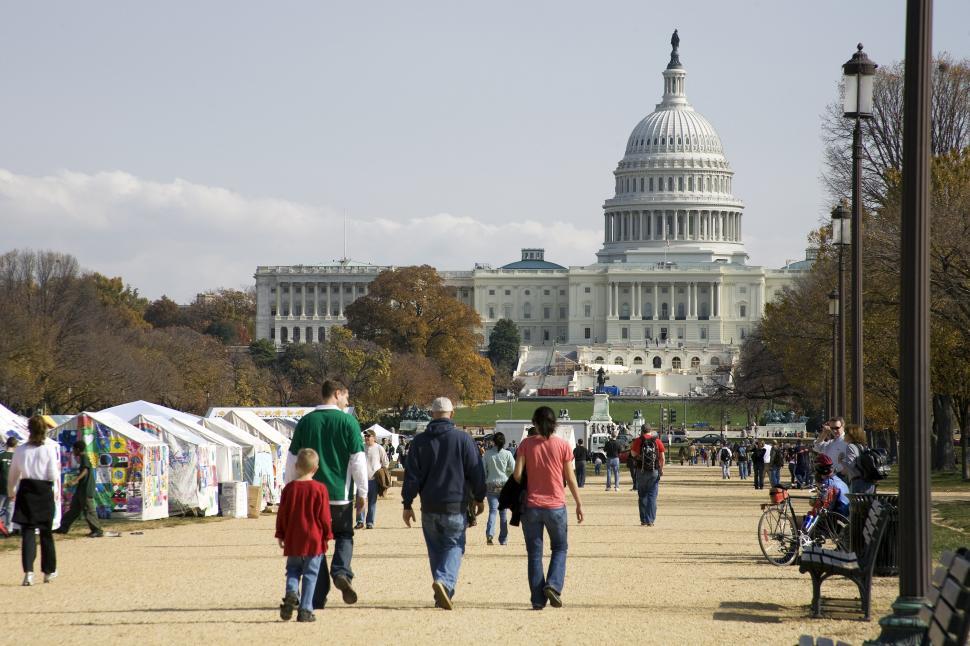 Free Image of People on the US National Mall 