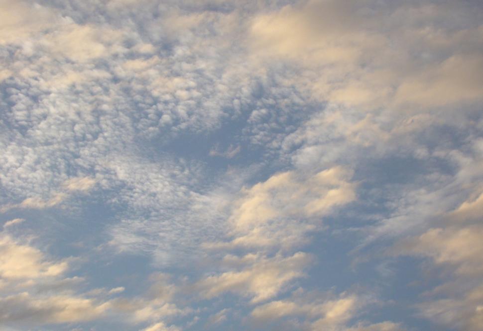 Free Image of Sky and clouds 