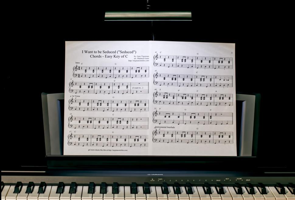 Free Image of Piano With Sheet Music 