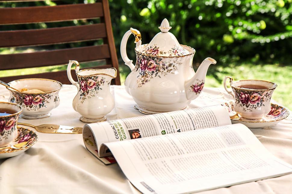 Free Image of Table Set With Tea Cups and Saucers 