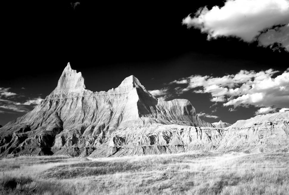 Free Image of Badlands - South Dakota - B&W 