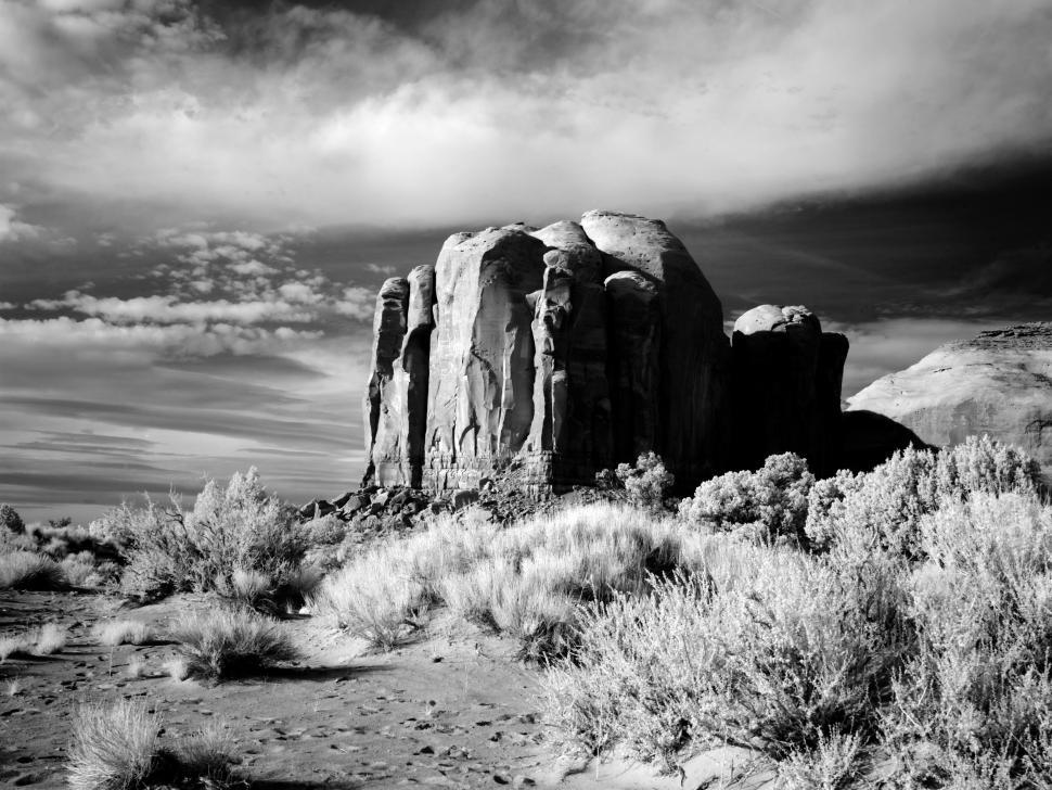 Free Image of Monument Valley in Arizona - B&W 