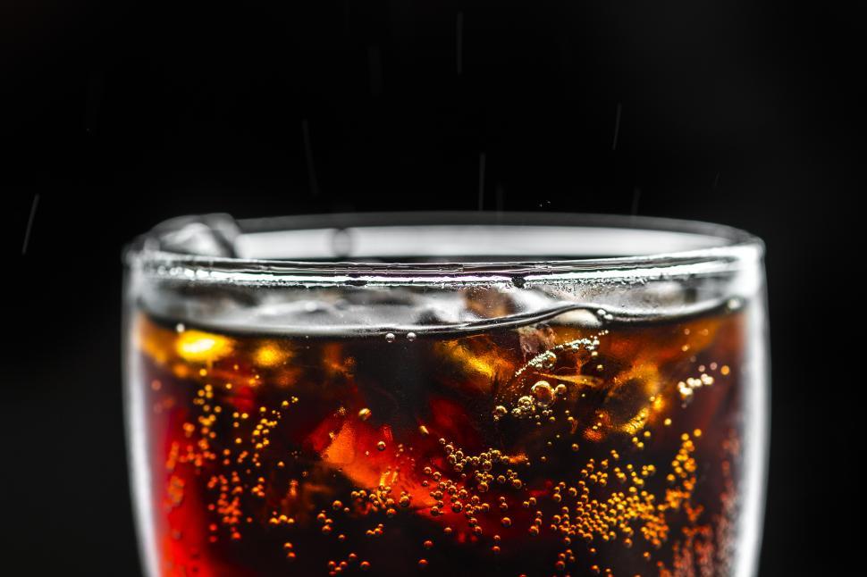 Free Image of Cola soft drink served in a pint glass 