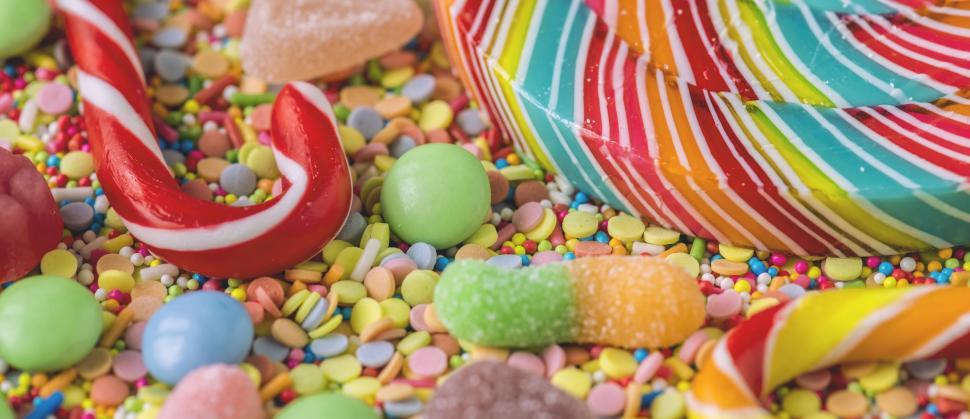 Free Image of Close up of candy balls and sprinkles 