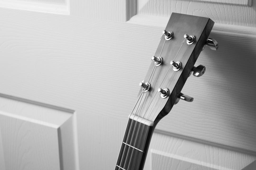Free Image of Acoustic Guitar 