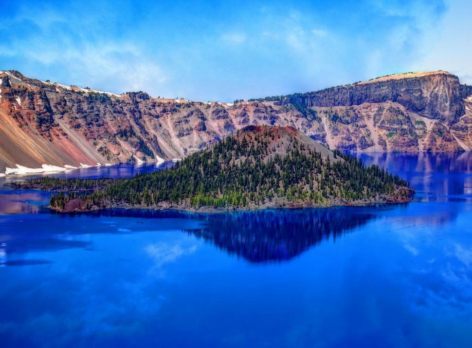 Free Image of Crater Lake, Oregon 