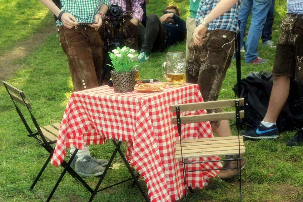 Free Image of Beer Table at Beer garden 
