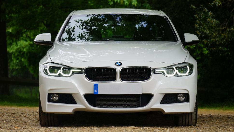 Free Image of BMW Car Headlights  