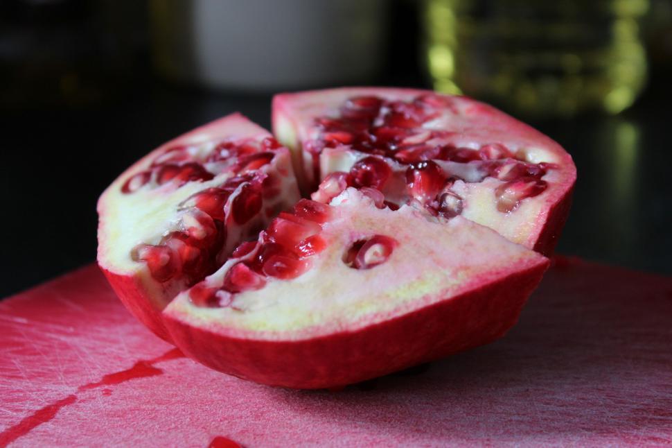 Free Image of Pomegranate 