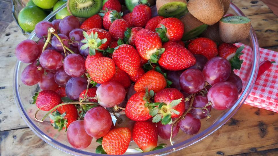 Free Image of Bowl of Fruits  