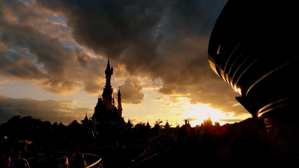 Free Image of Disneyland Paris 