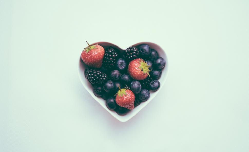 Free Image of Blackberries, blueberries and strawberries  