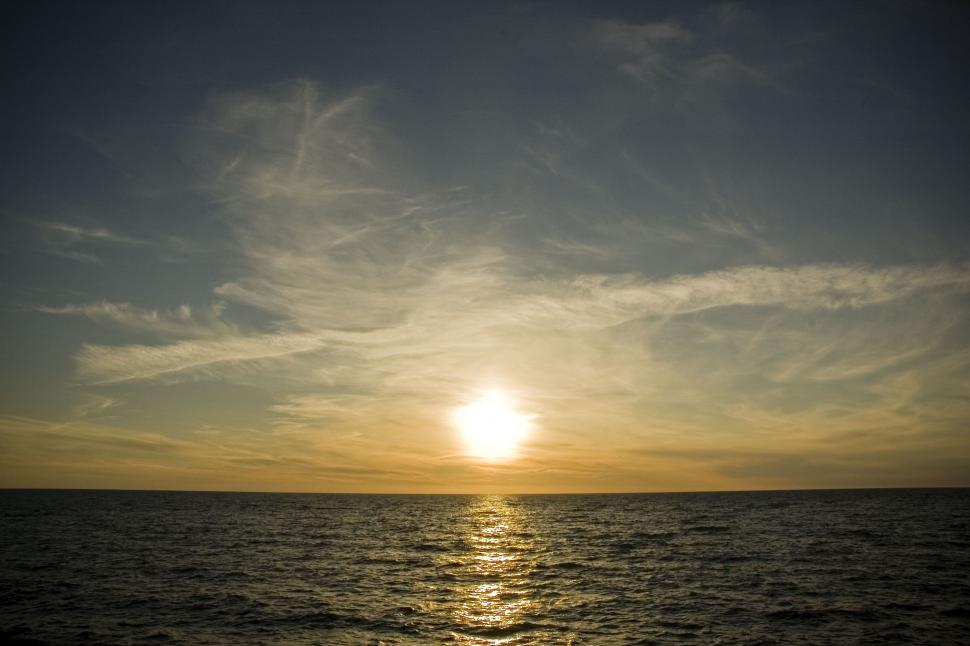 Free Image of Sunset over Ocean  