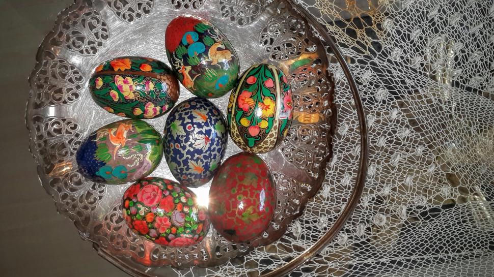 Free Image of Colorful eggs 