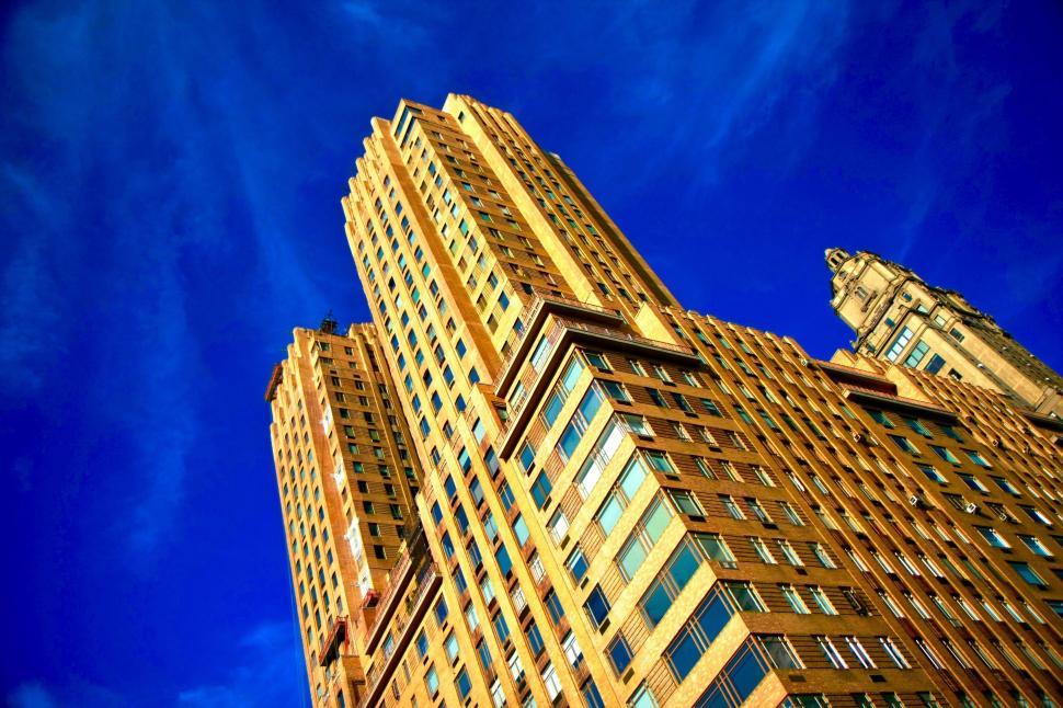 Free Image of Skyscraper and Sky  