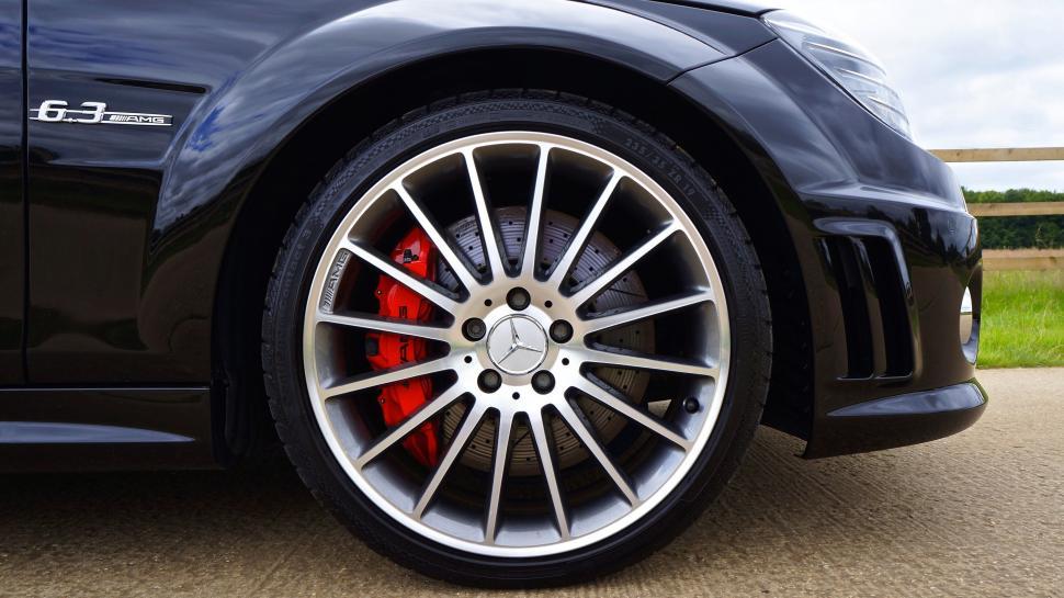 Free Image of Front Alloy Wheel of Mercedes Benz Car 