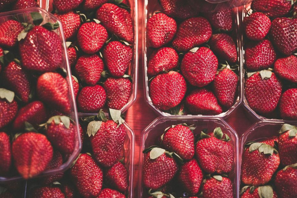 Free Image of Fresh Strawberries  