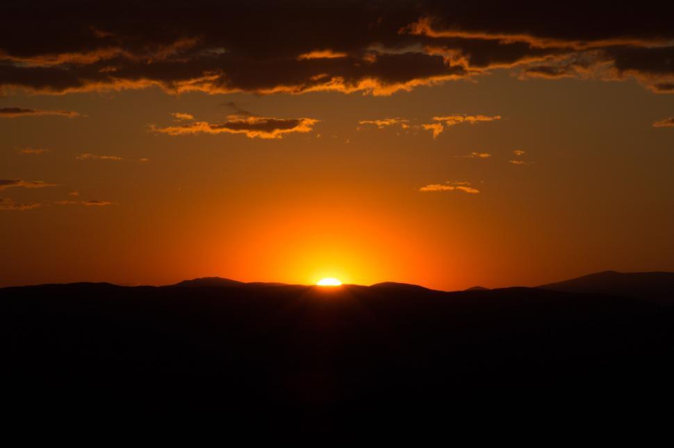 Free Image of Yellow Sunset  