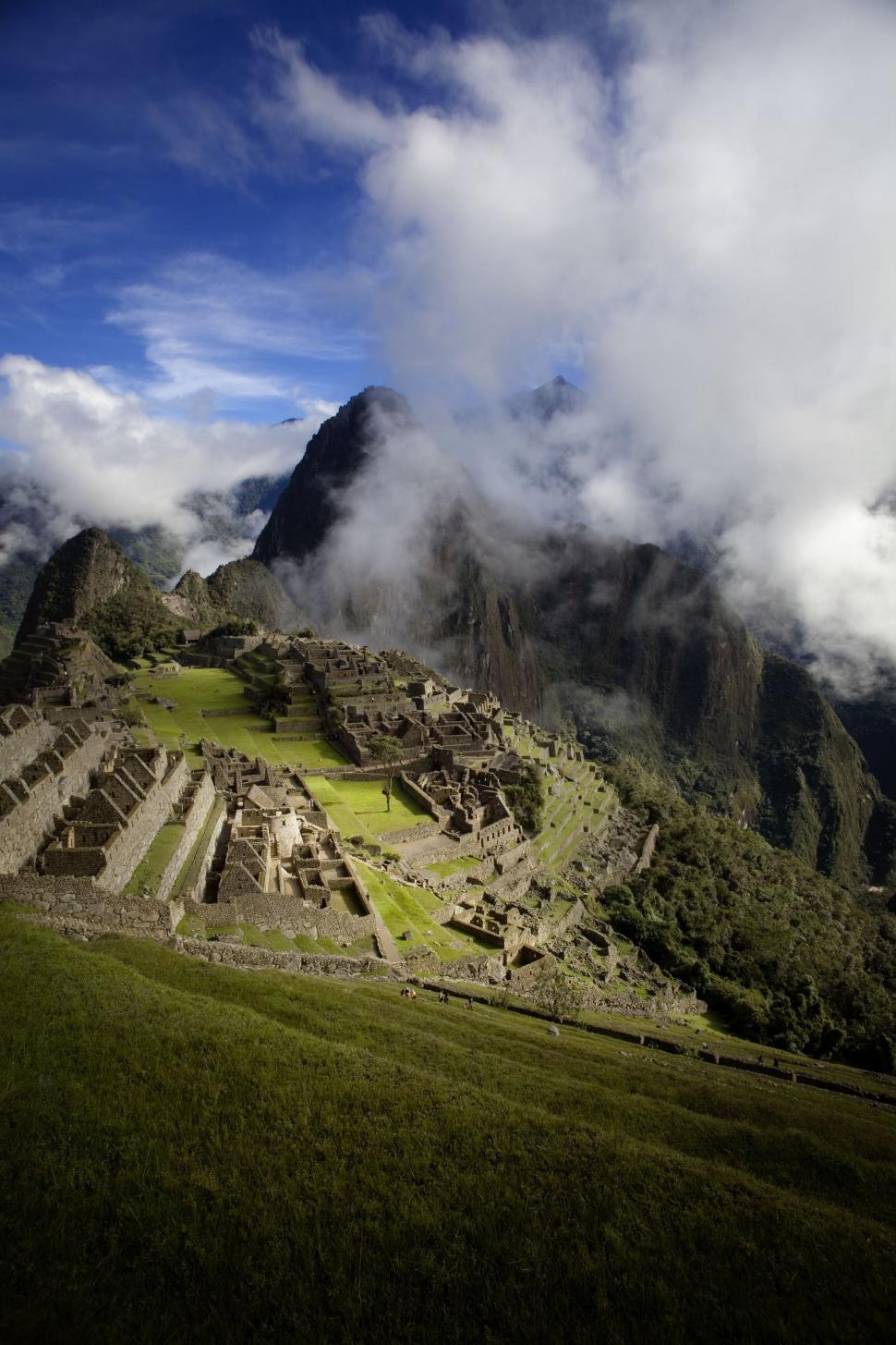 Free Image of Ancient Ruins with Clouds in Peru 
