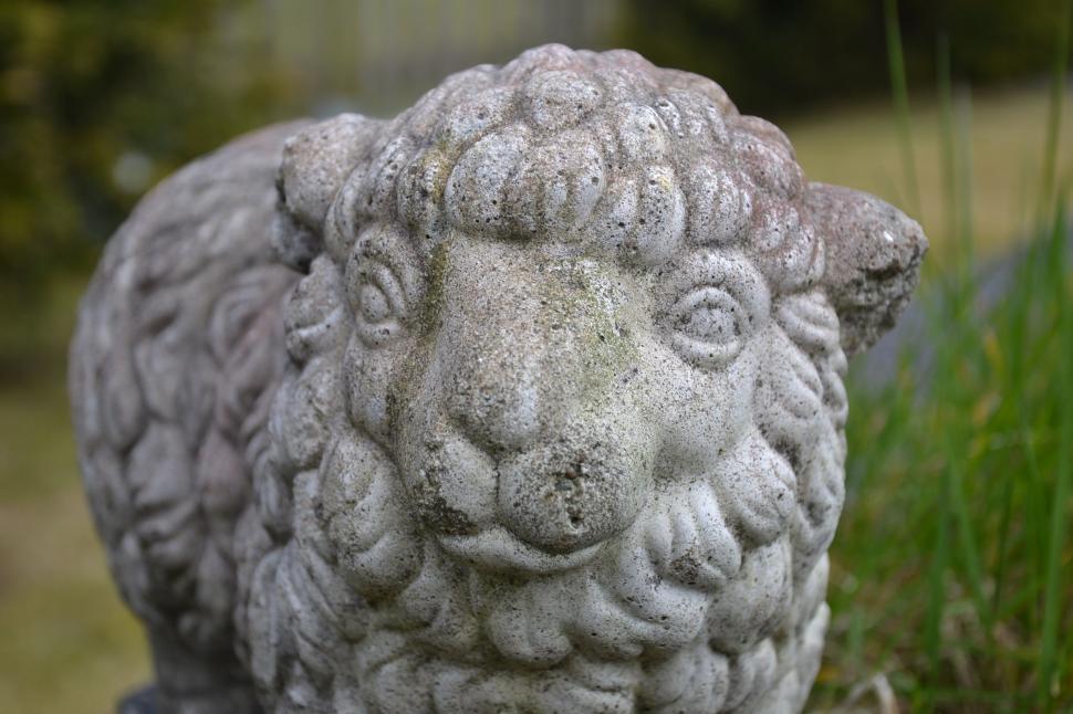 Free Image of Lamb Statue  