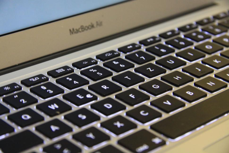 Free Image of Keyboard of MacBook Air  