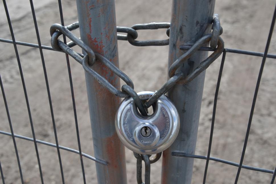 Free Image of Locked Fence  