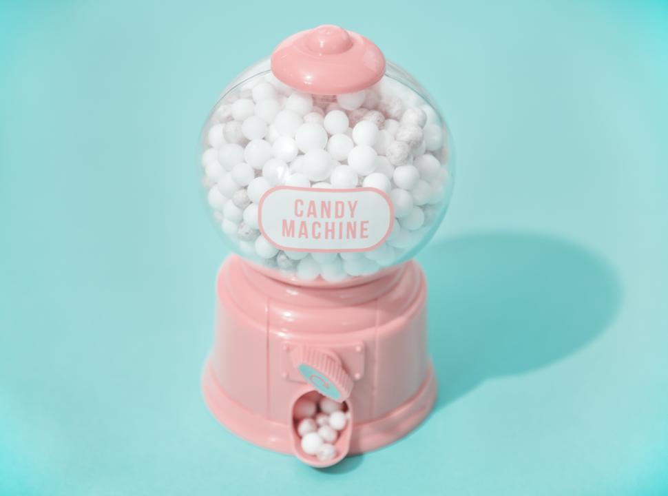 Free Image of A miniature retro chewing gum machine 