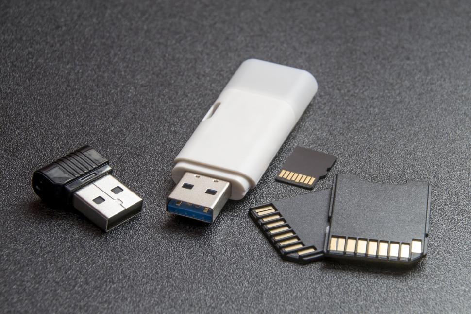 Free Image of Pen-drives and Memory Cards  