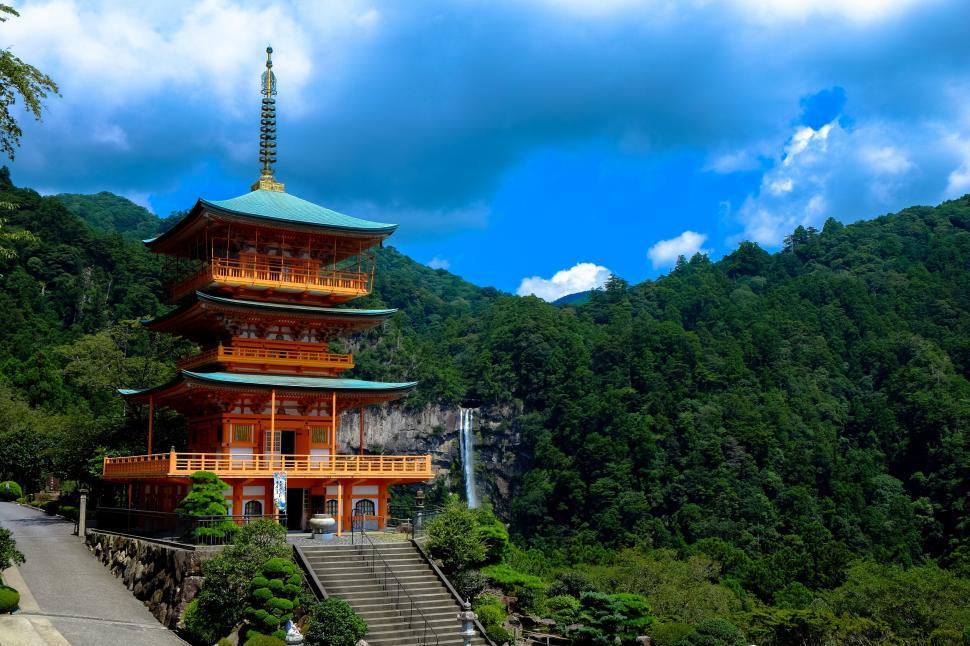Free Image of Pagoda Building  