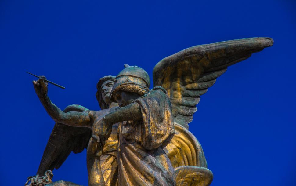 Free Image of Angel Sculpture  