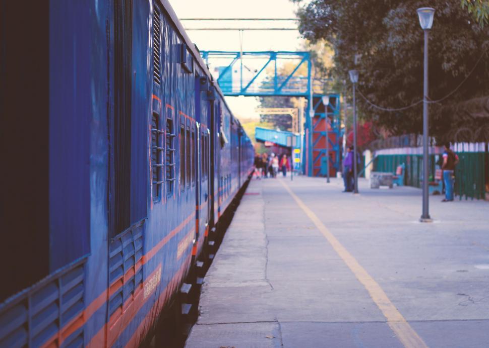 Free Image of Indian Train and Platform  