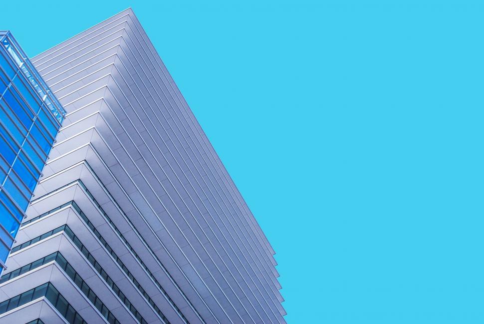 Free Image of Blue Sky and Skyscraper 