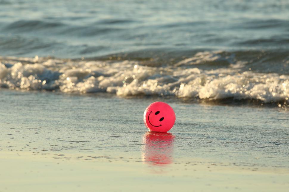 Free Image of Pink smiley ball 