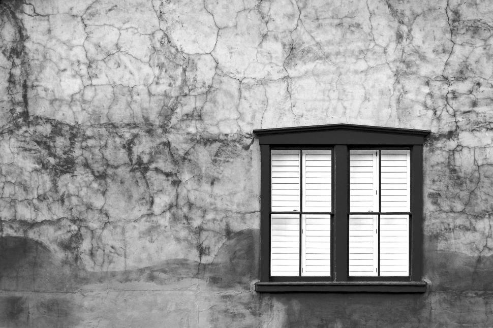 Free Image of Black and white wall 