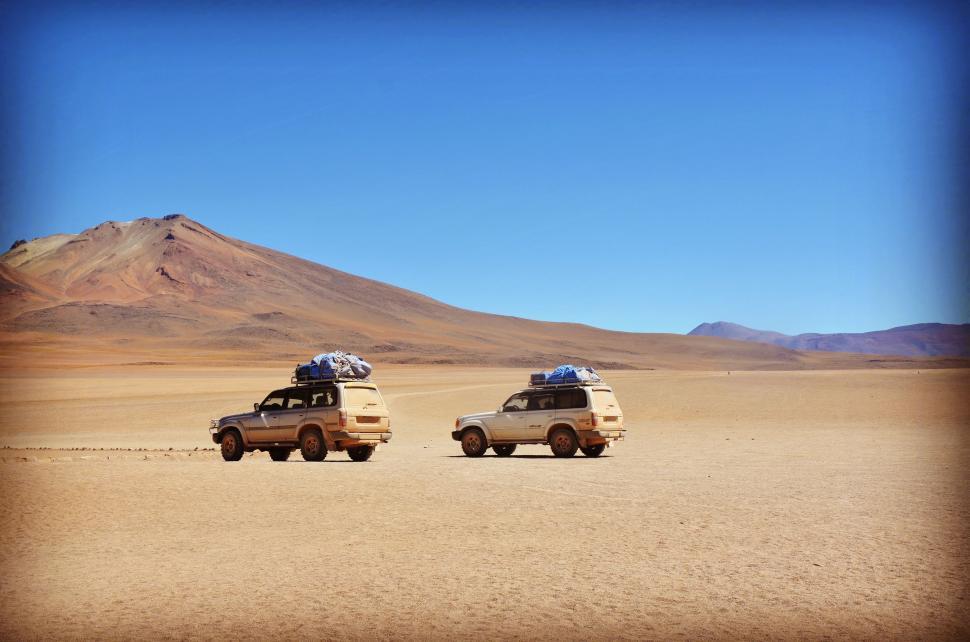 Free Image of SUV Cars in Desert  